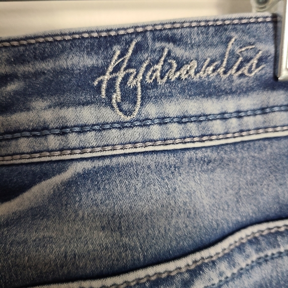 Hydraulic Crops Denim - Picture 7 of 10